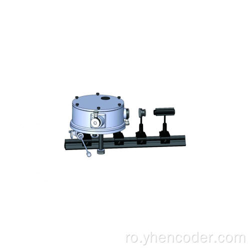 Encoder monocromatic cu prisme reflectorizante